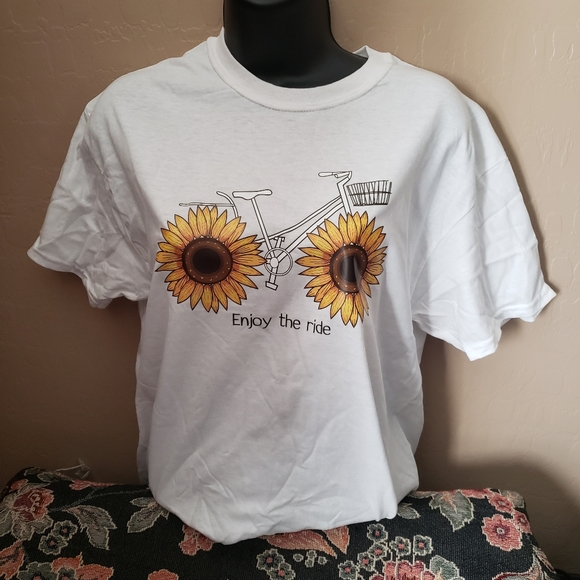 Enjoy the Ride T-Shirt - Picture 2 of 4